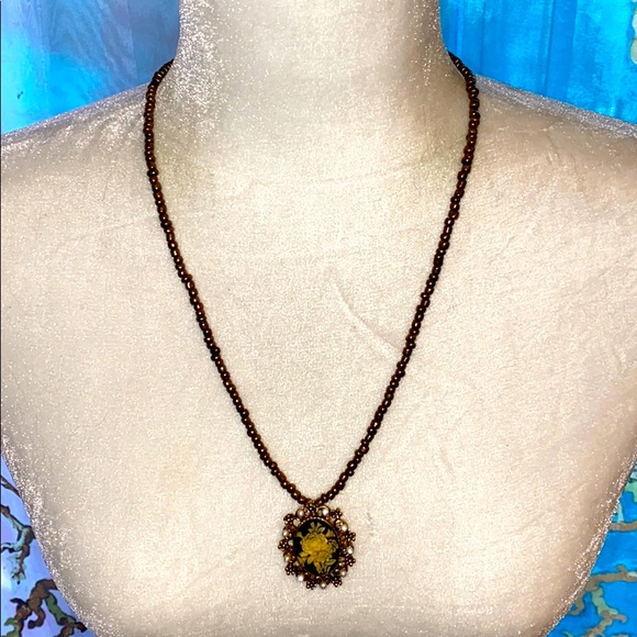 Vintage Jewelry - 🦋BOGO Vintage Rose Cameo Necklace🦋